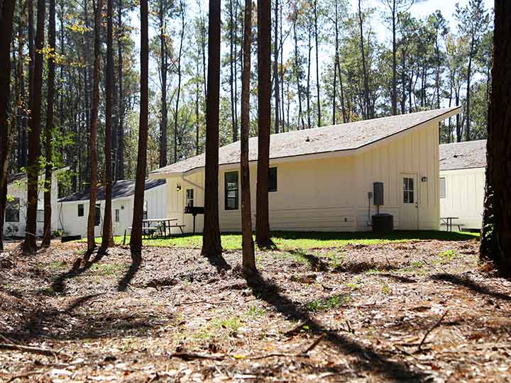 Louisiana campground with cabins in Robert