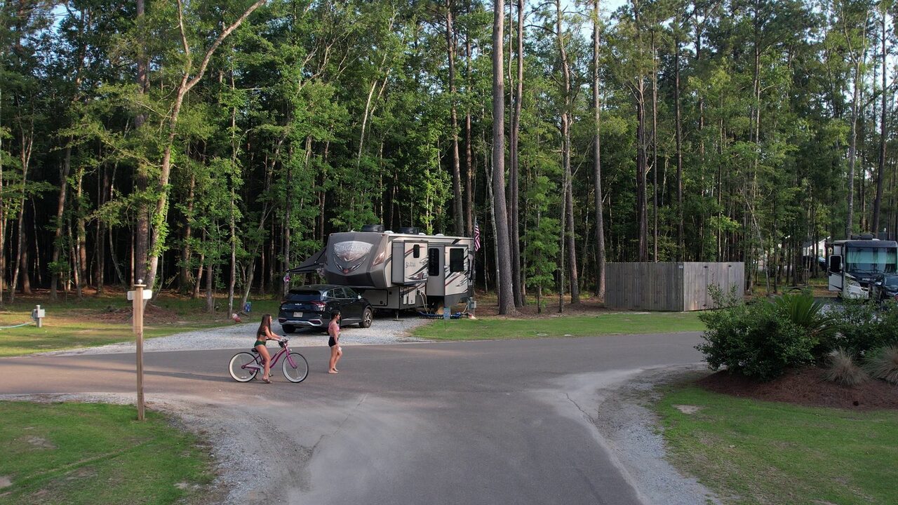 Full-hookup RV site among tall pines at a Ponchatoula Louisiana resort